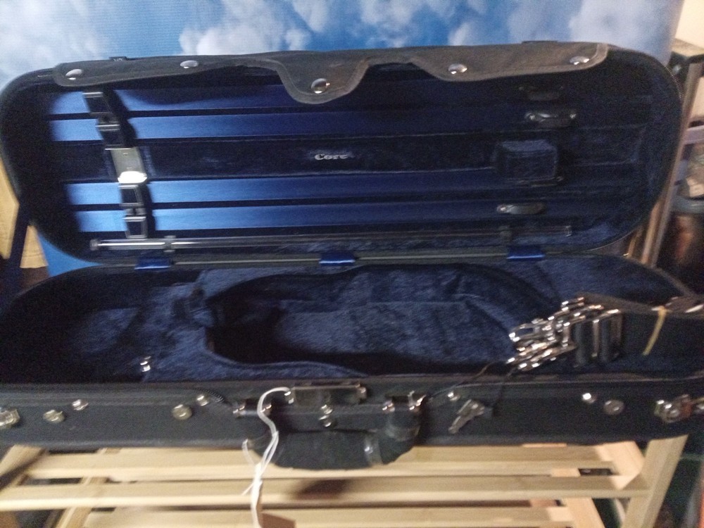 CC500 Core Oblong Violin Case - Blue New With Tags