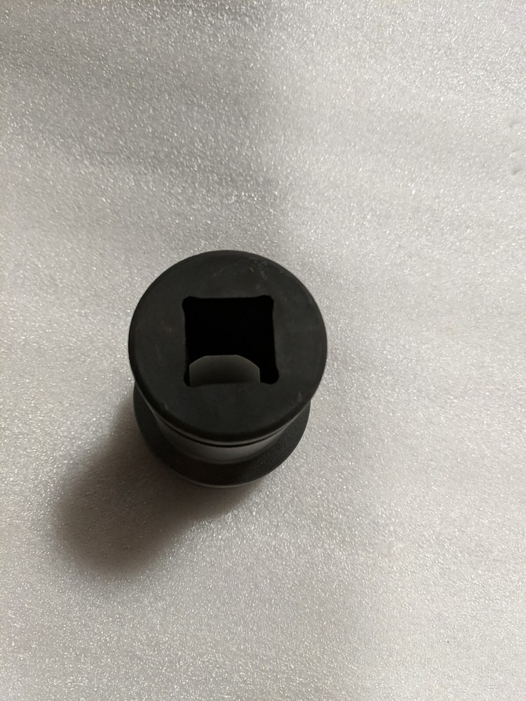 Isuzu NPR Lug Nut And Stud Remover Combo Tool