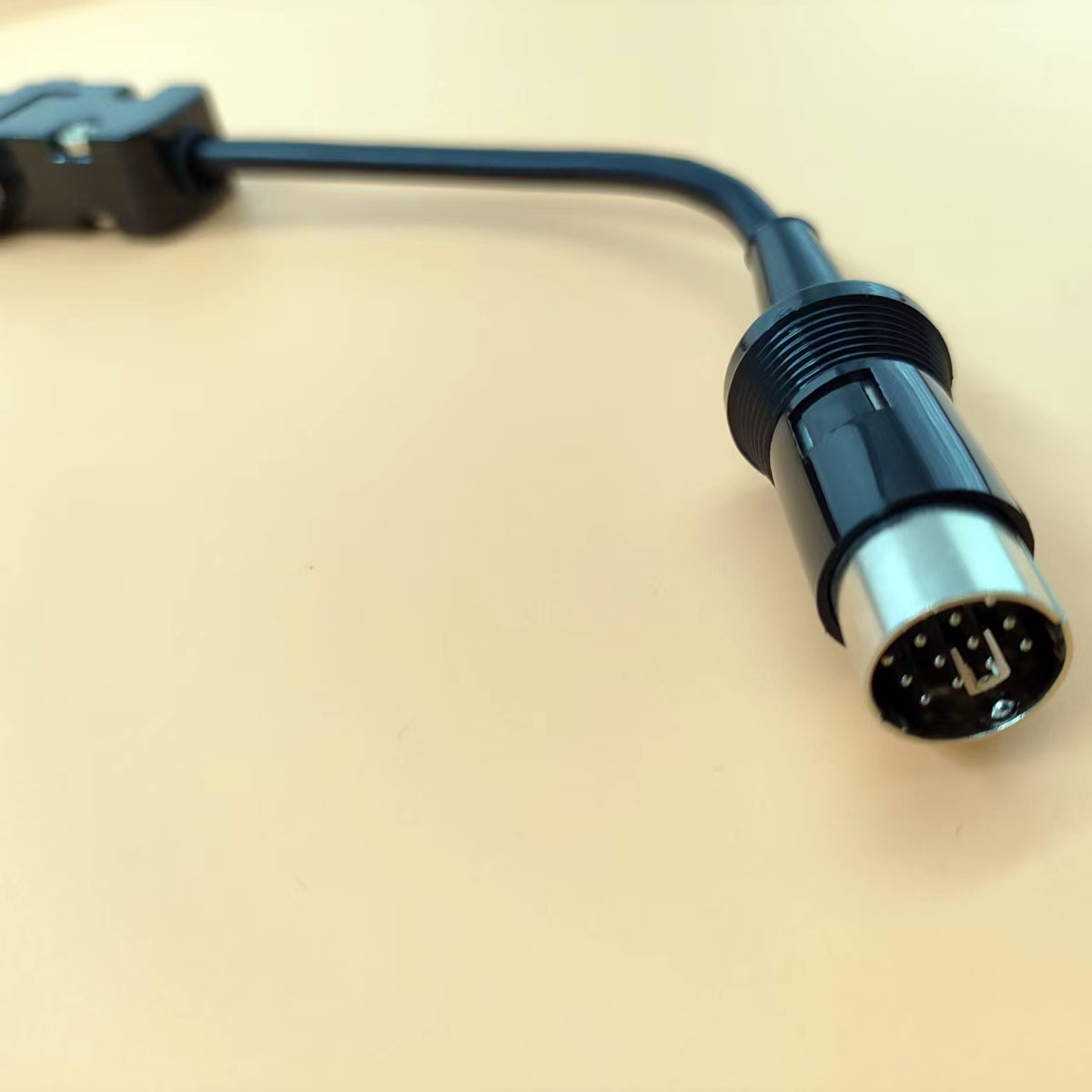 For ATARI ST VGA Monitor Video Adapter Cable Cord Lead 13Pin To 15Pin 0.2M