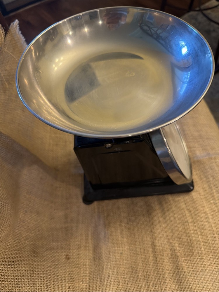 Mechanical Kitchen Scale Black With Silver Bowl
