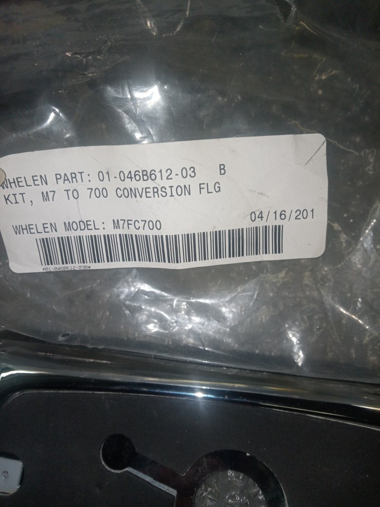 Whelen model 700 LED to M7 LED conversion flange kit. Model # M7FC700. New