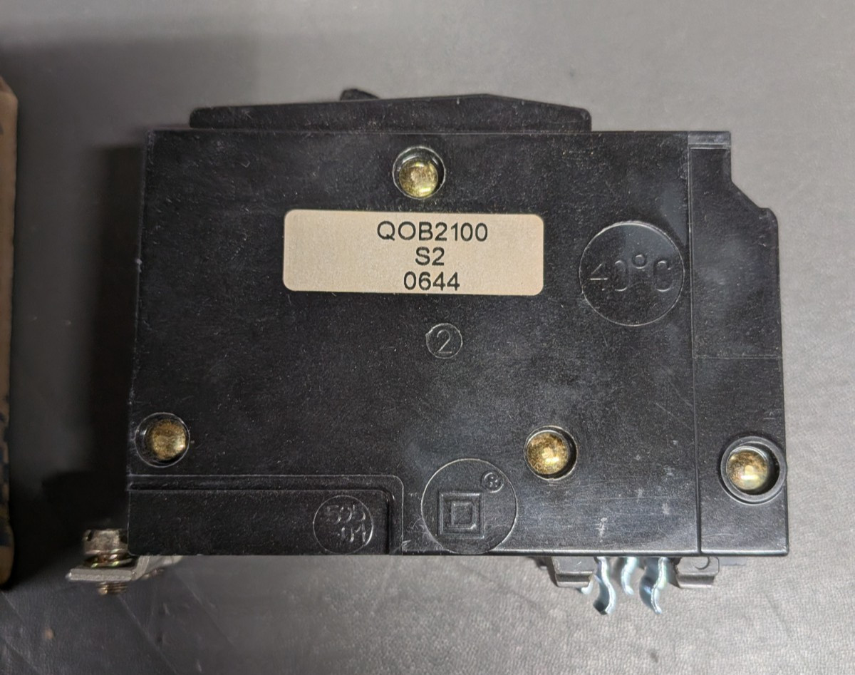SQUARE D QO QOB QOB2100 2 POLE 100 AMP 240V YELLOW CIRCUIT BREAKER NEW IN BOX