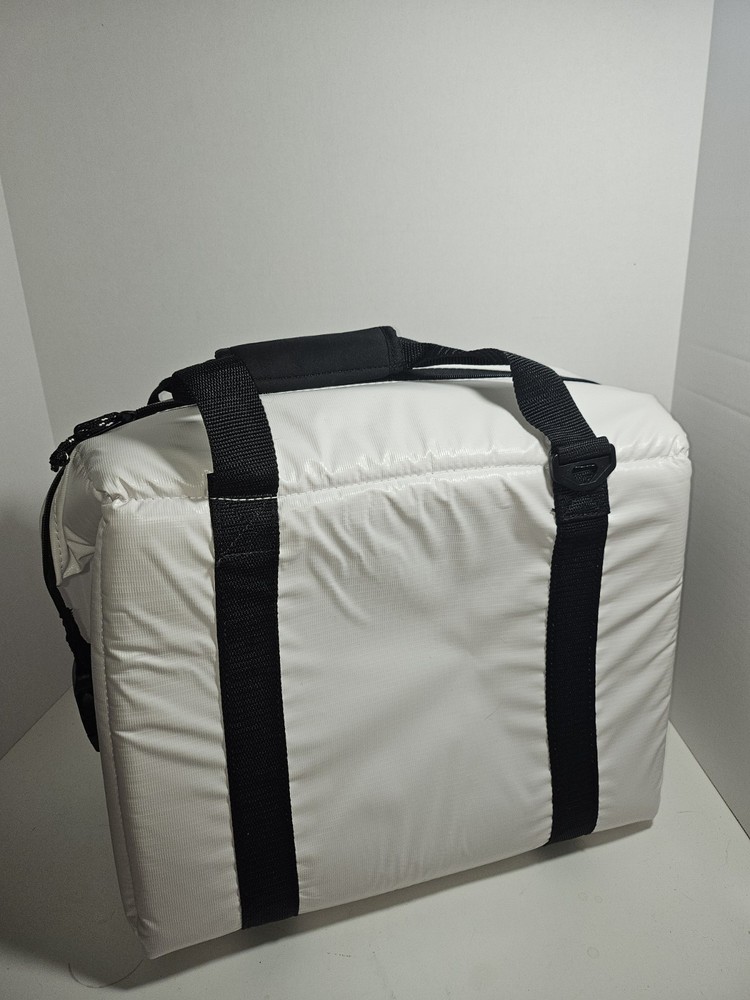 NEW Igloo MaxCold SEADRIFT SNAP DOWN Cooler Bag 36-Cans Insulated Soft Foldable