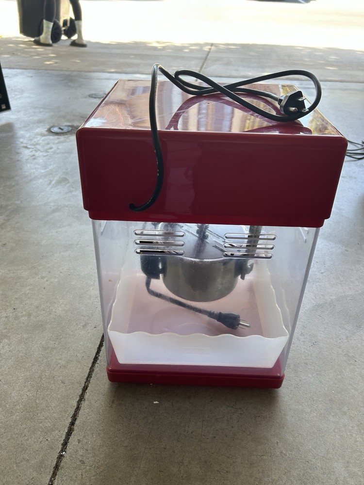 Warning Pro WPM 25 Professional Nostalgia Red Popcorn Maker.