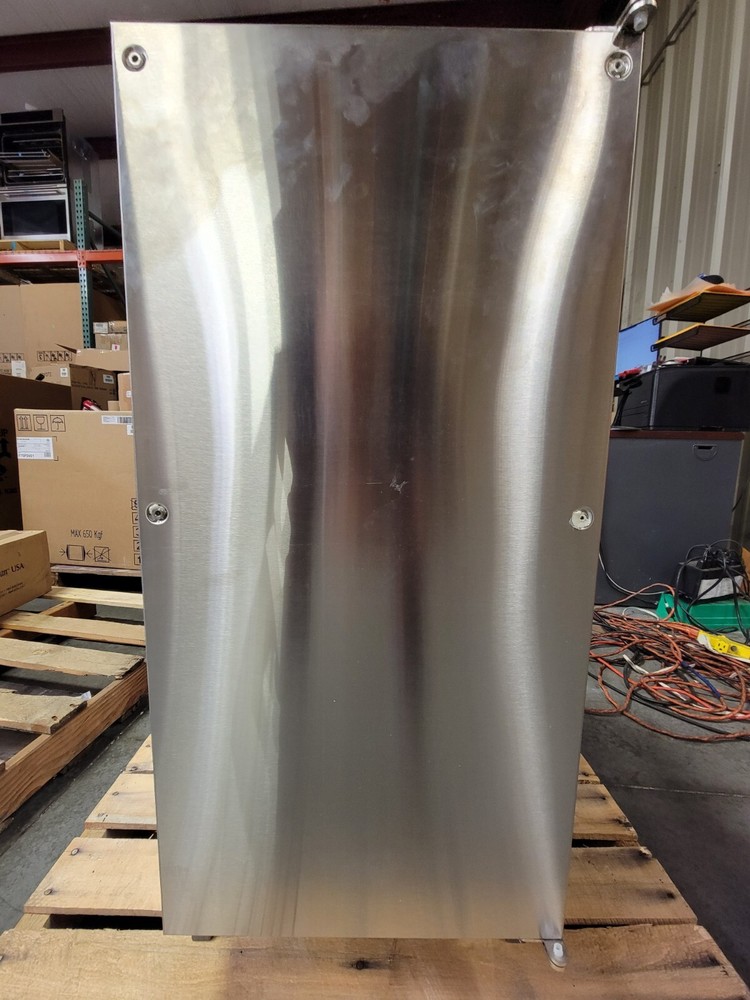 H50IMW Perlick 15" Clear Ice Maker, FI Solid Door L00435C