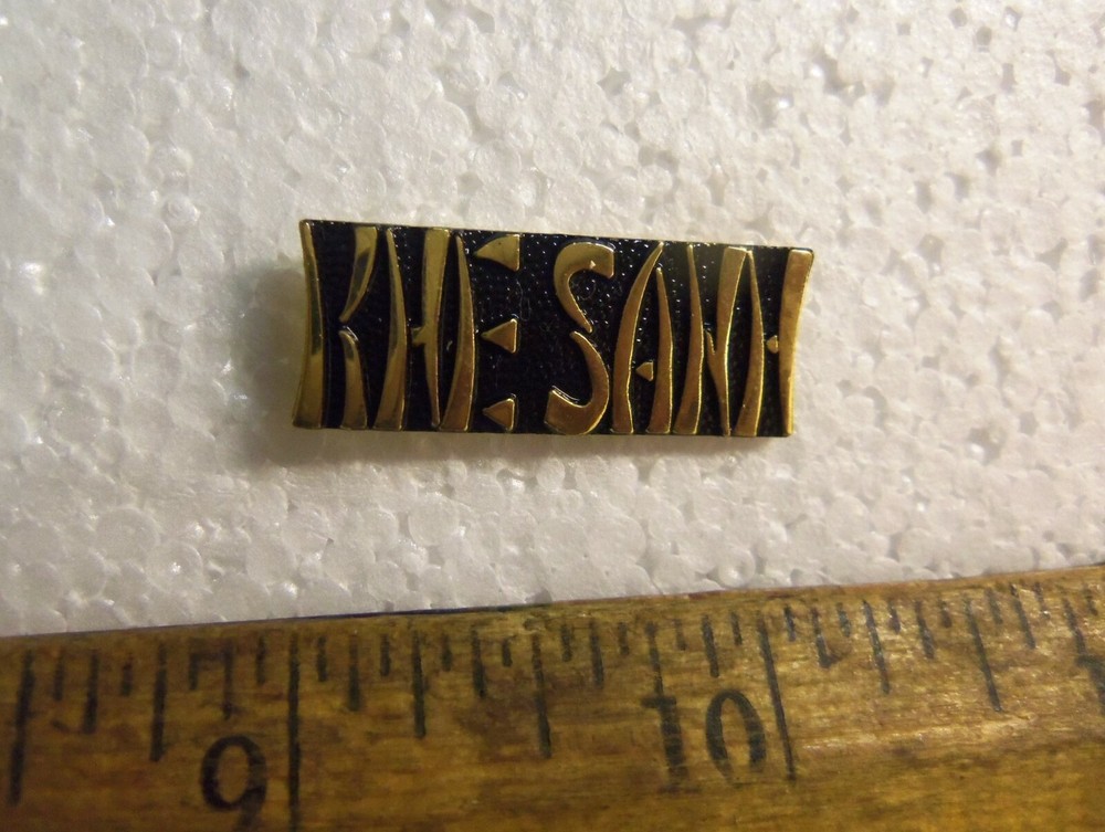 KHE SAHN Script Pin