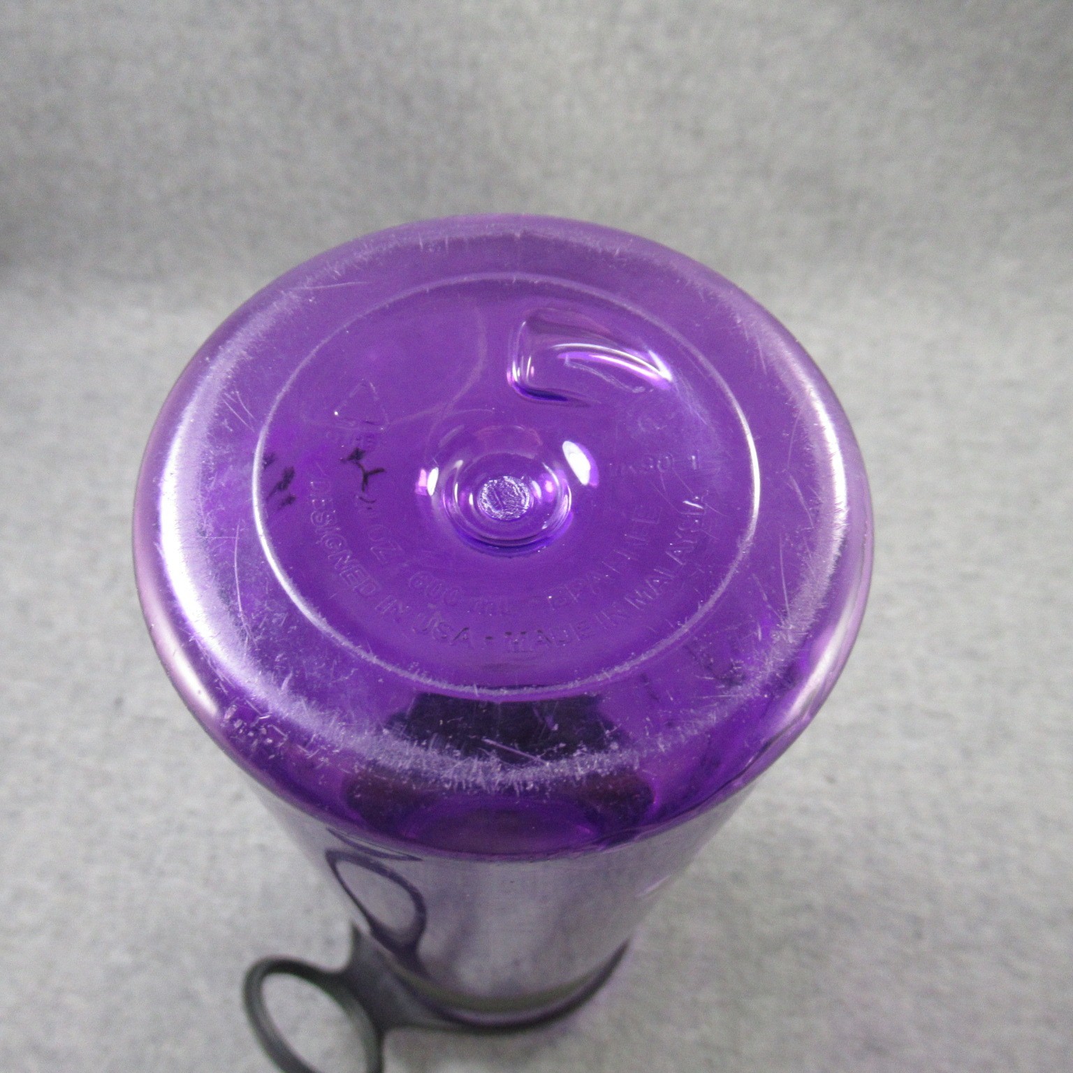 Rubbermaid Design Series Chug 20 Oz Water Bottle Flip Top Flowers Purple Gray