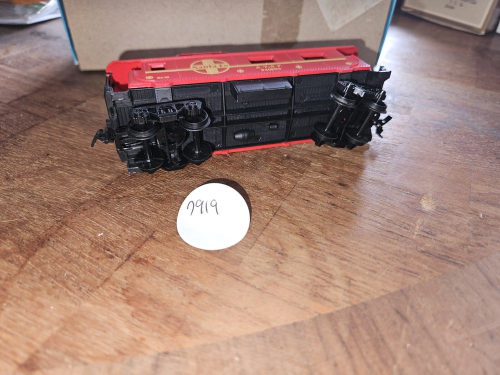 ATSF 920645 RED CABOOSE, EXCELLENT CONDITION