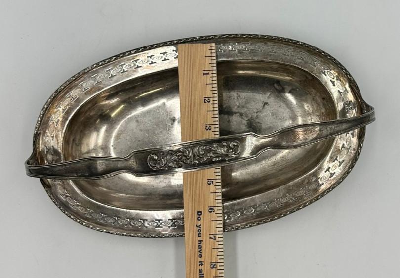 Reed & Barton Silverplate Handled Serving Dish 05778 Oval Candy Nut Server