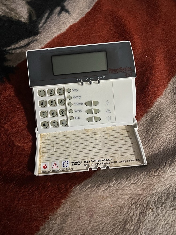 DSC PowerSeries 433 RF Wired White Keypad Control Wall Mounted LED