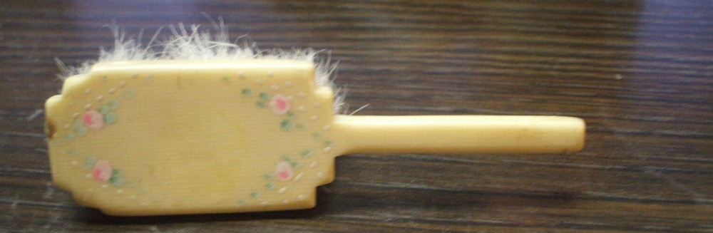 ANTIQUE DOLL Brush