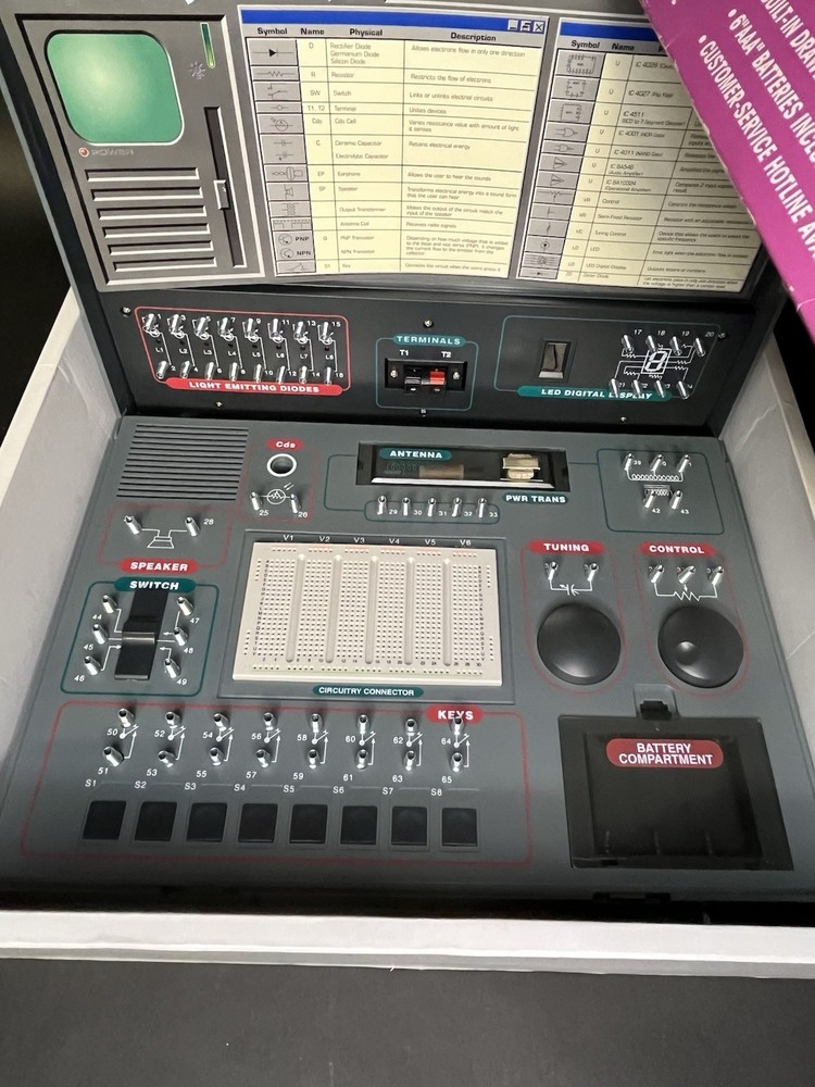 Young Scientist 320 Project Lab Electronics Radio Mixed: Used