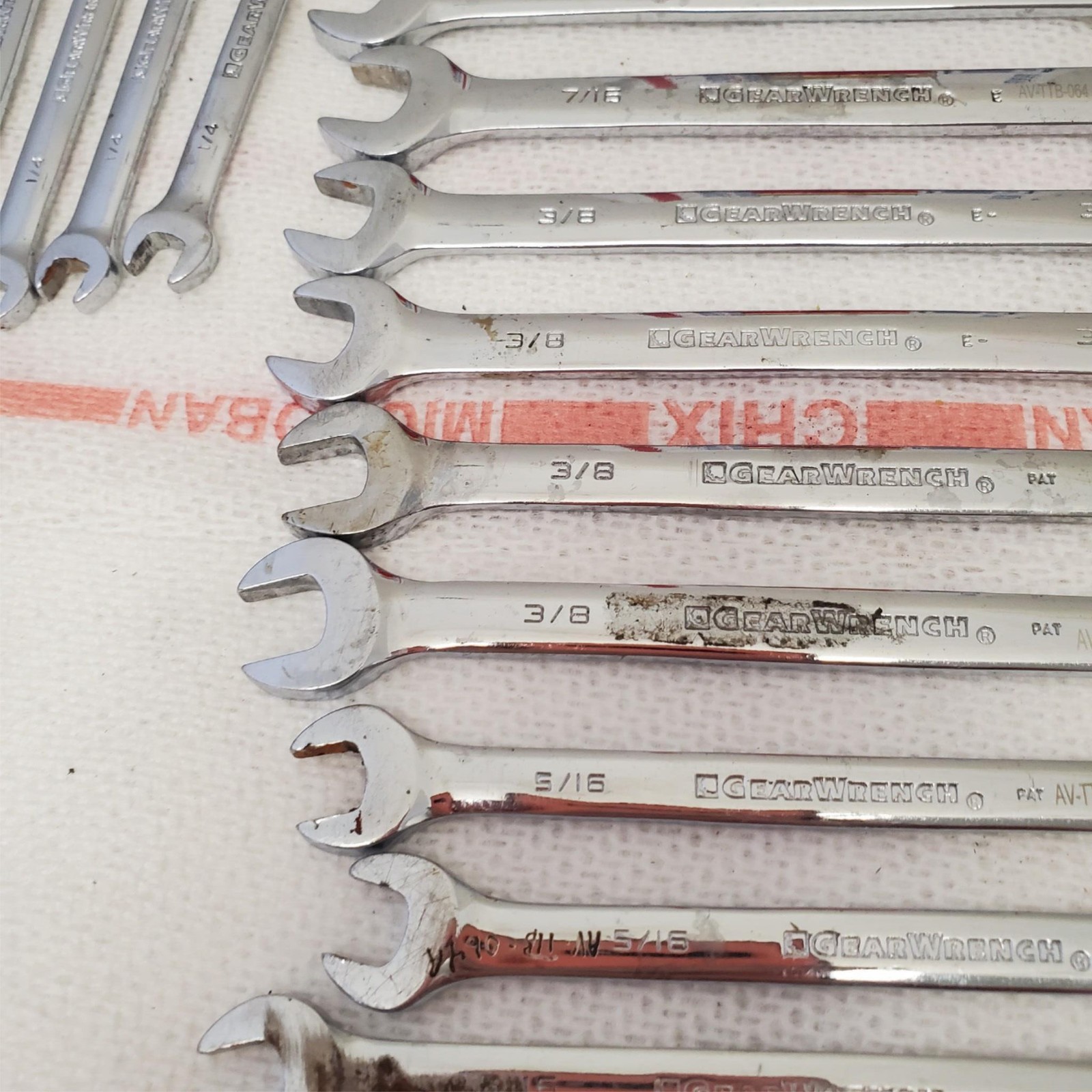 Lot of 28 Gear Wrench & Blue Point Combination Wrench Set LOT-388