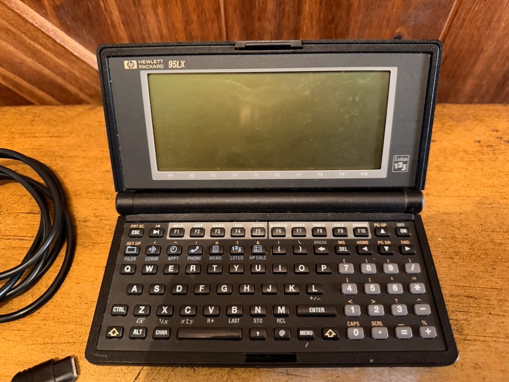 Hewlett Packard HP 95LX Palmtop Handheld Computer Works