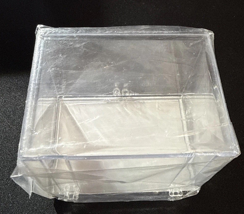 Max Protection 150-card Hinged Box