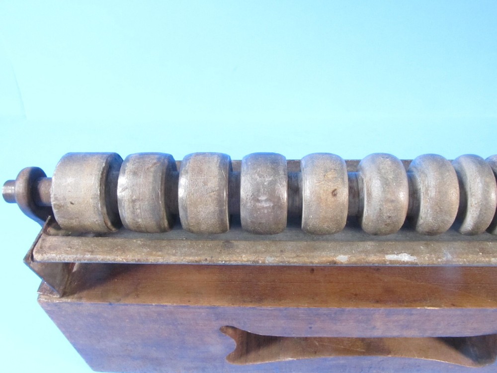 as-is uncommon hand cranked wet grinder for wood carving gouges tools 20 sizes