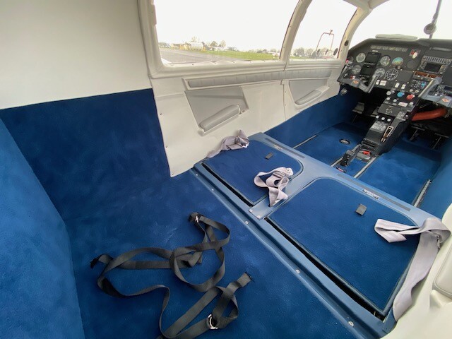 Mooney complete leather interior