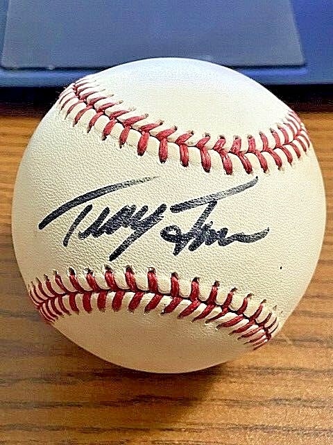 TRACY JONES SIGNED AUTOGRAPHED ONL BASEBALL!  Reds, Tigers, Mariners!