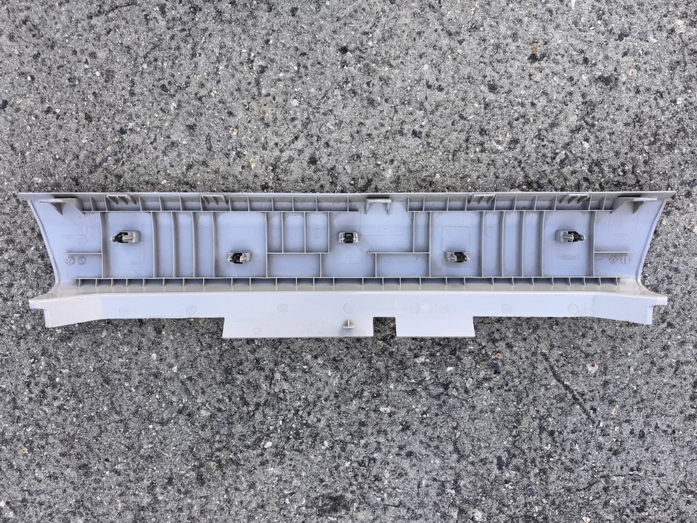 Freightliner OVERHEAD STORAGE TRIM PANEL P/N: 18-68895-000