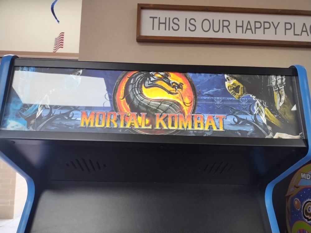 MORTAL KOMBAT II ARCADE MACHINE by MIDWAY 1993 (Excellent Condition)
