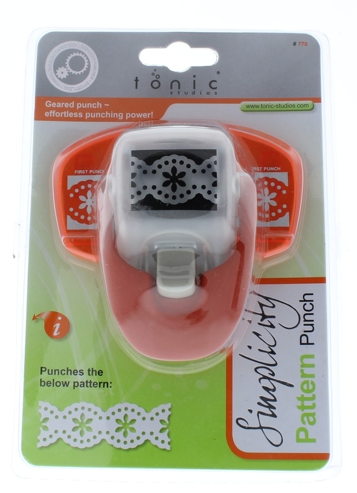 Tonic Studios Simplicity Pattern Paper Punch Daisy Strip Border