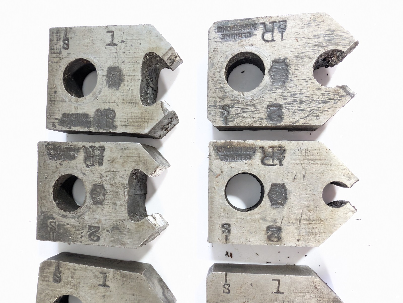 Armstrong Manual Pipe Threader Set, Die Heads, Handles, Antique