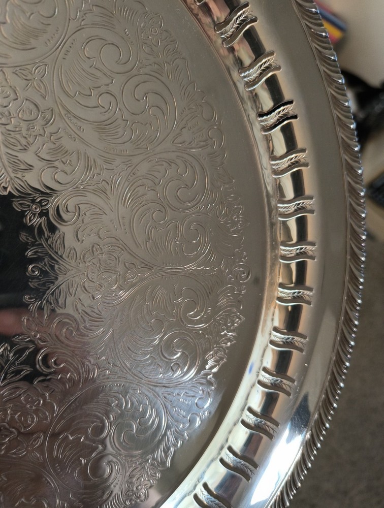 WM ROGERS SILVER PLATE 170 Scrolls Flowers 12" Round Beverage Serving Tray