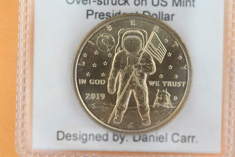 2019-D Apollo Astronaut "golden" Concept dollar prototype Daniel Carr W/insert