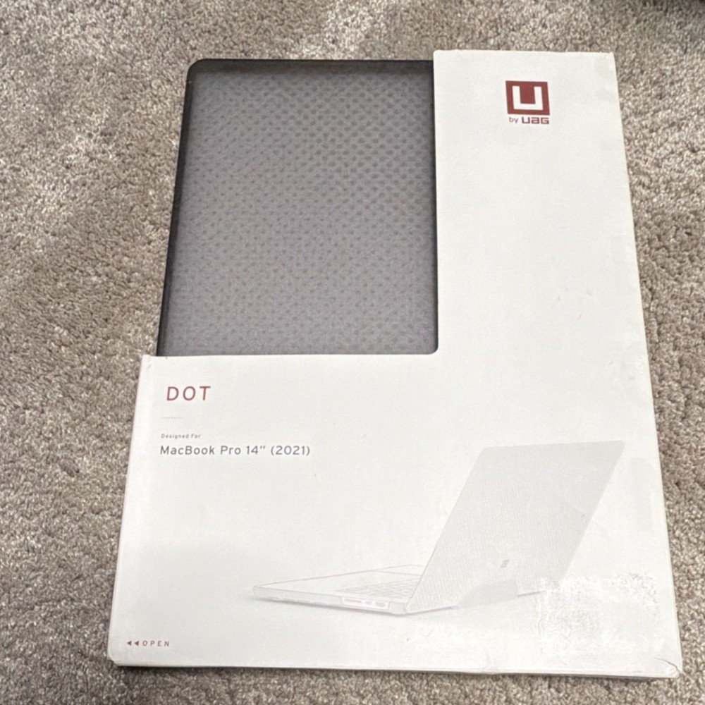 URBAN ARMOR GEAR Dot Rigid Plastic Shell Case for MacBook Pro 14" Clear