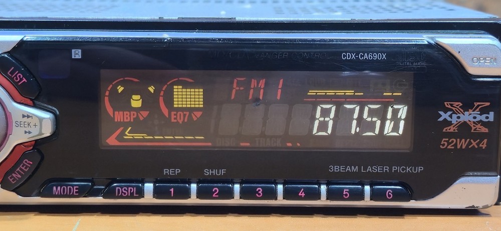 SONY CDC-CA690X car CD stereo head unit