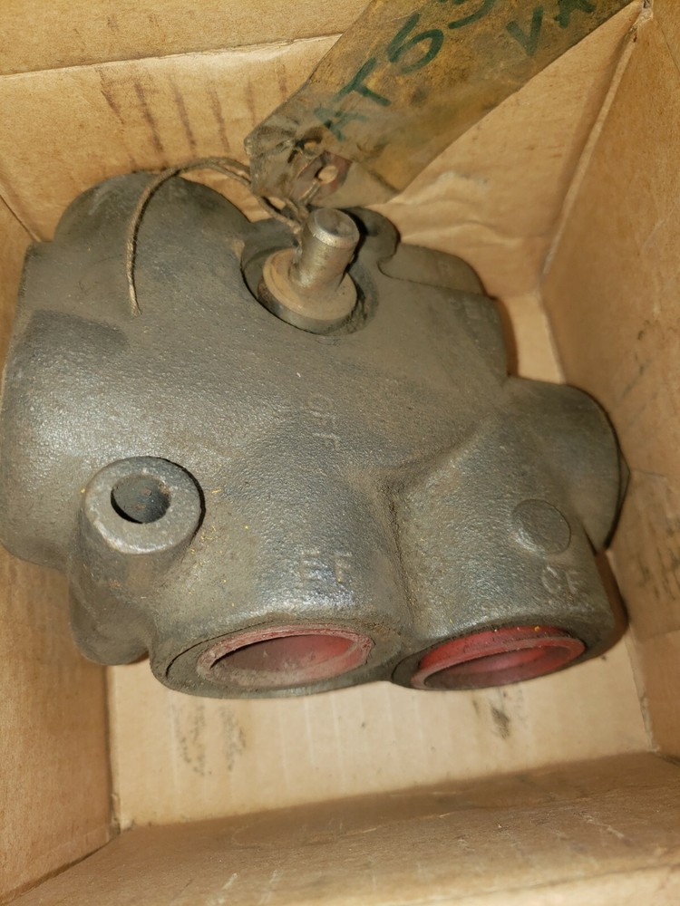 John Deere AT53246,  Control Valve