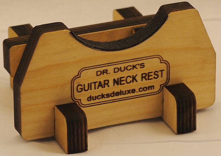 爽- THE GUITAR NECK STRING CHANGING HOLDER + WINDER