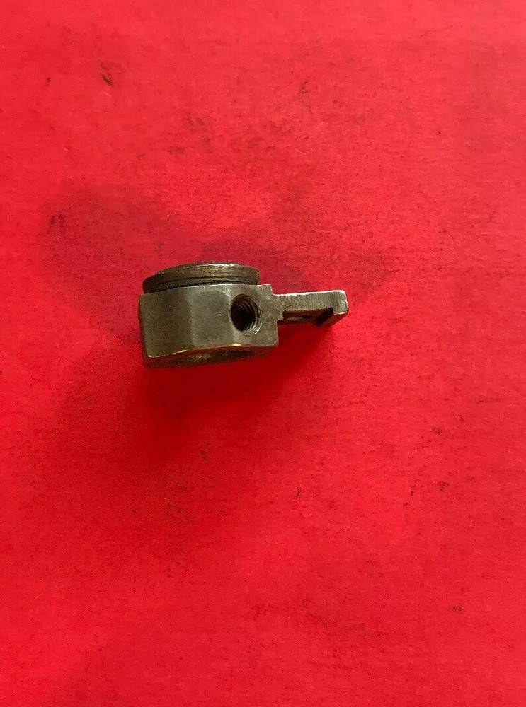 39568AC UNION SPECIAL LOOPER THREAD PULL OFF LEVER