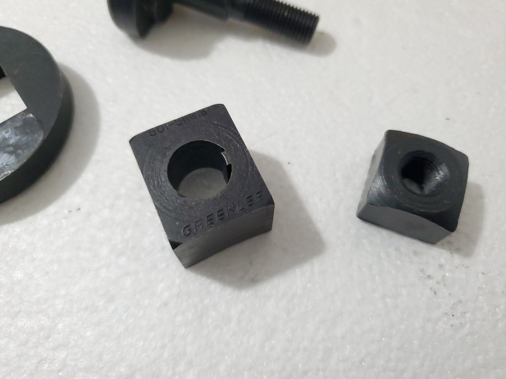 GREENLEE 731R RECTANGULAR RELAY SOCKET PUNCH 1.018 x .861" USA