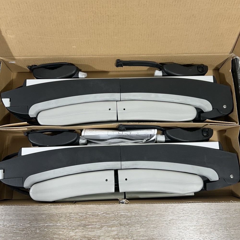Thule 809 Double Decker Surf Board Rooftop Carrier With 4 Locks/Keys