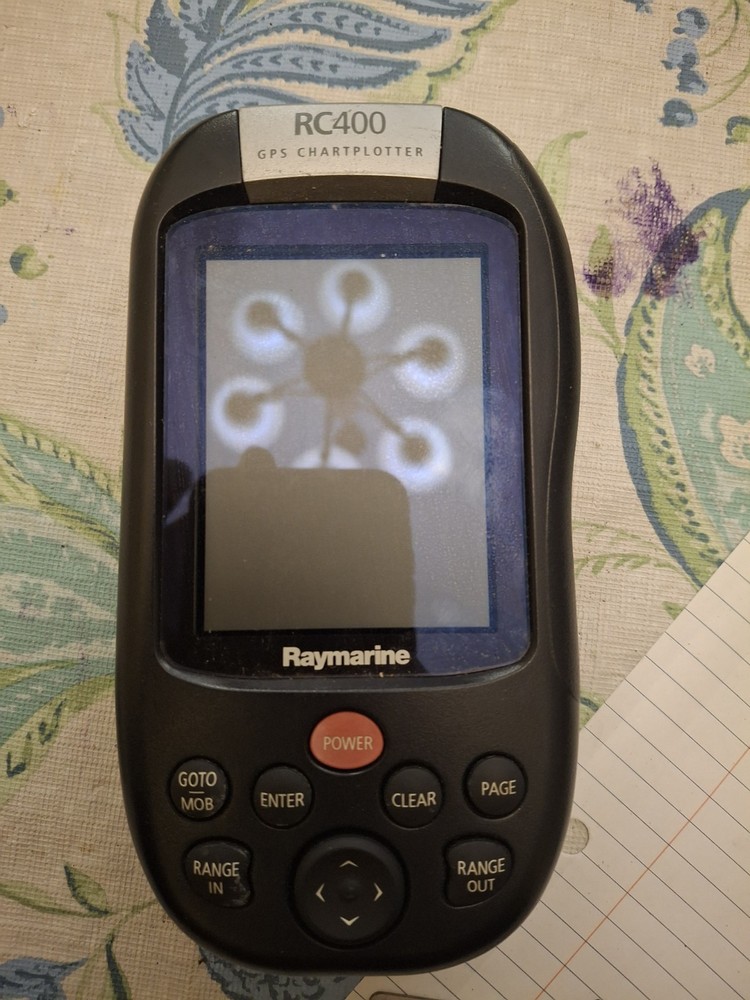 Raymarine RC400 Portable GPS Chartplotter, Unit Only Needs Rechargable Batteries