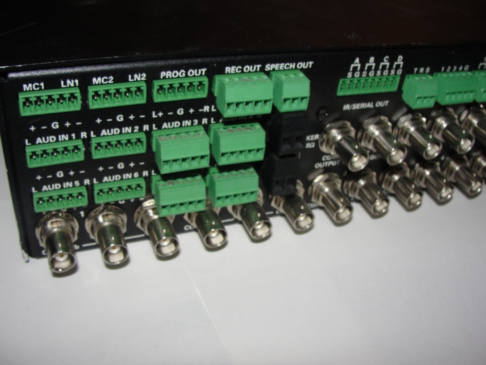 CRESTRON MPS-100 Multimedia Presentation System Control Switcher Audio Amplifier