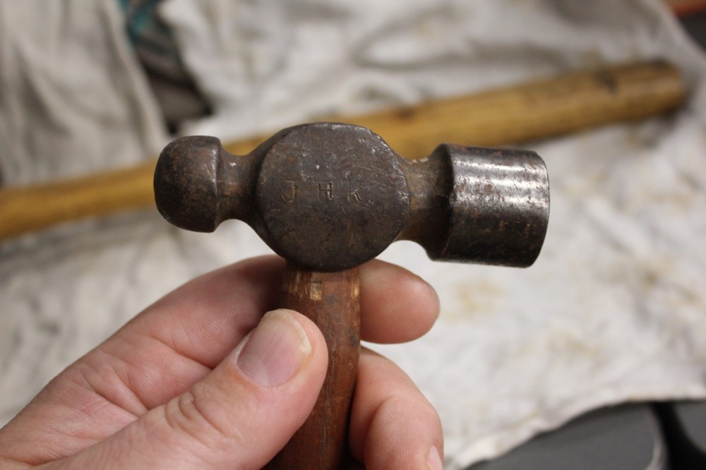 Mac Tools Rubber Mallet RM32 & Ball Peen Hammer