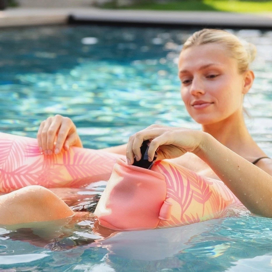 Big Joe Noodle Sling Pool Float