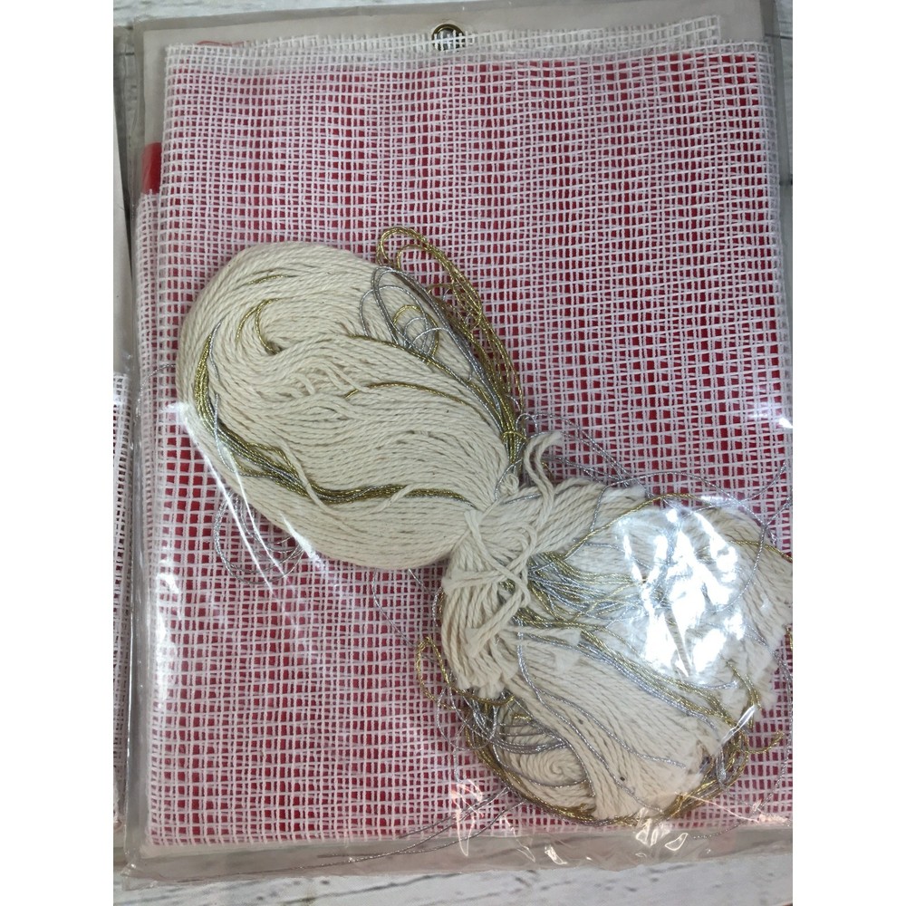 2 Unopened Vogart Crafts Christmas Net Darning Kits Placemats & Table Runner