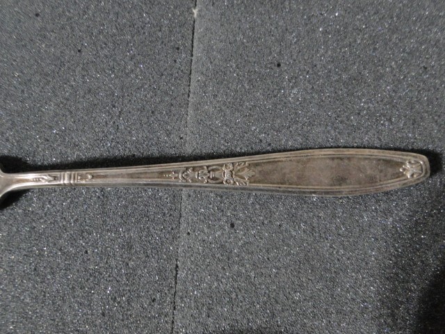 Vintage 1847 Rogers Bros 6" Pickle/Olive Fork