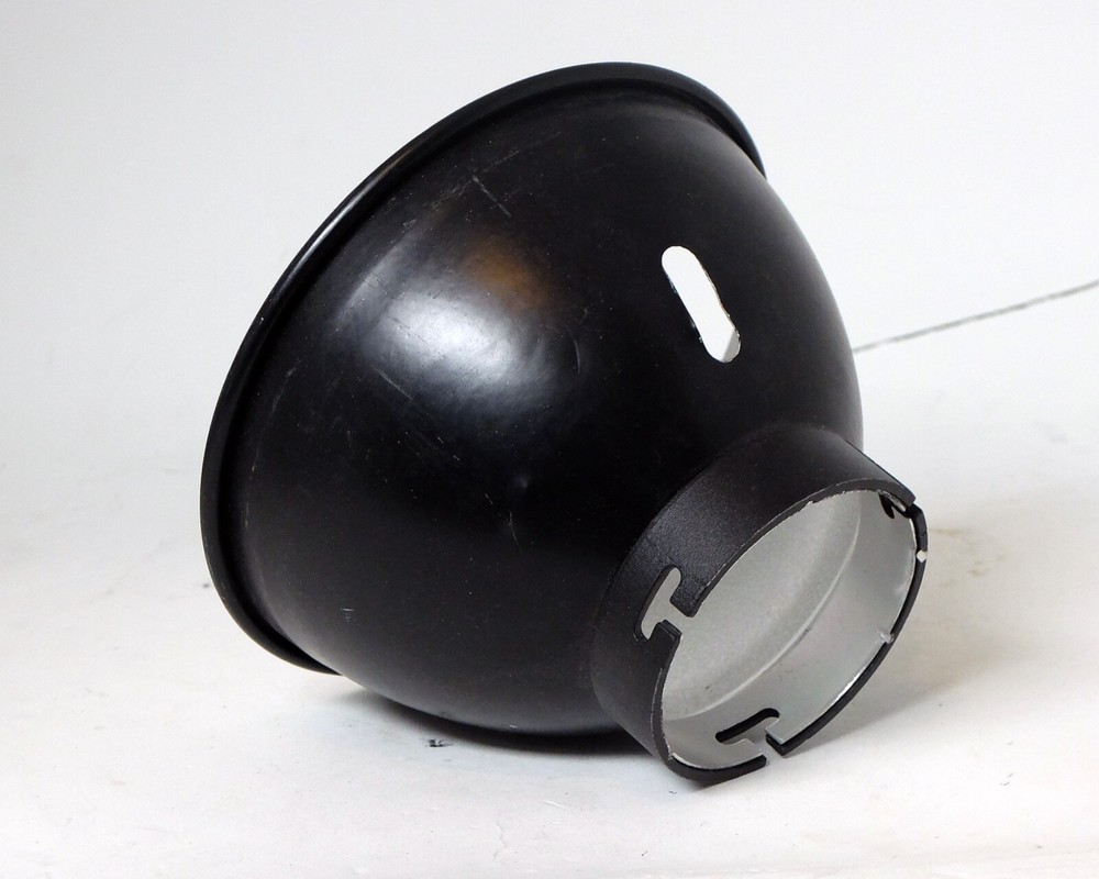 Standard 7" Diameter Umbrella Reflector Studio Strobe Used