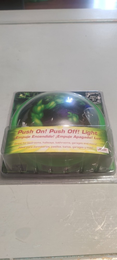 2003 Hulk Push On Push Off Light