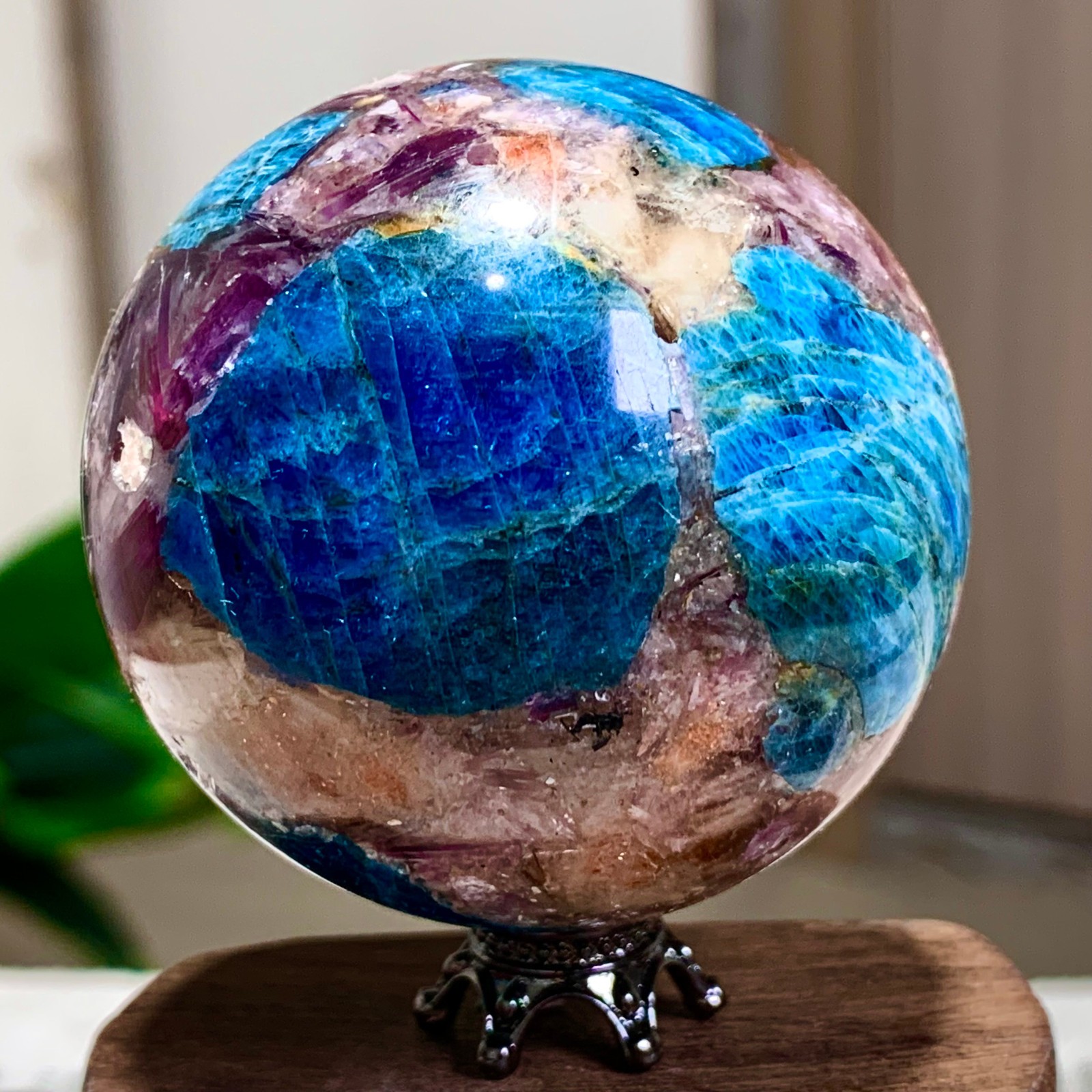 160G Natural Blue Aptite +Sun Stone purple lepidolite Sphere mineral sample