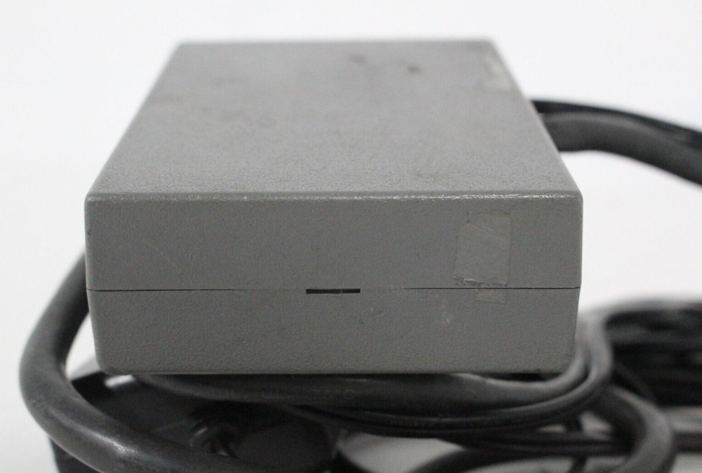 Extron P/2 DA2 Plus Dual Output VGA Distribution Amplifier 33-1328-09