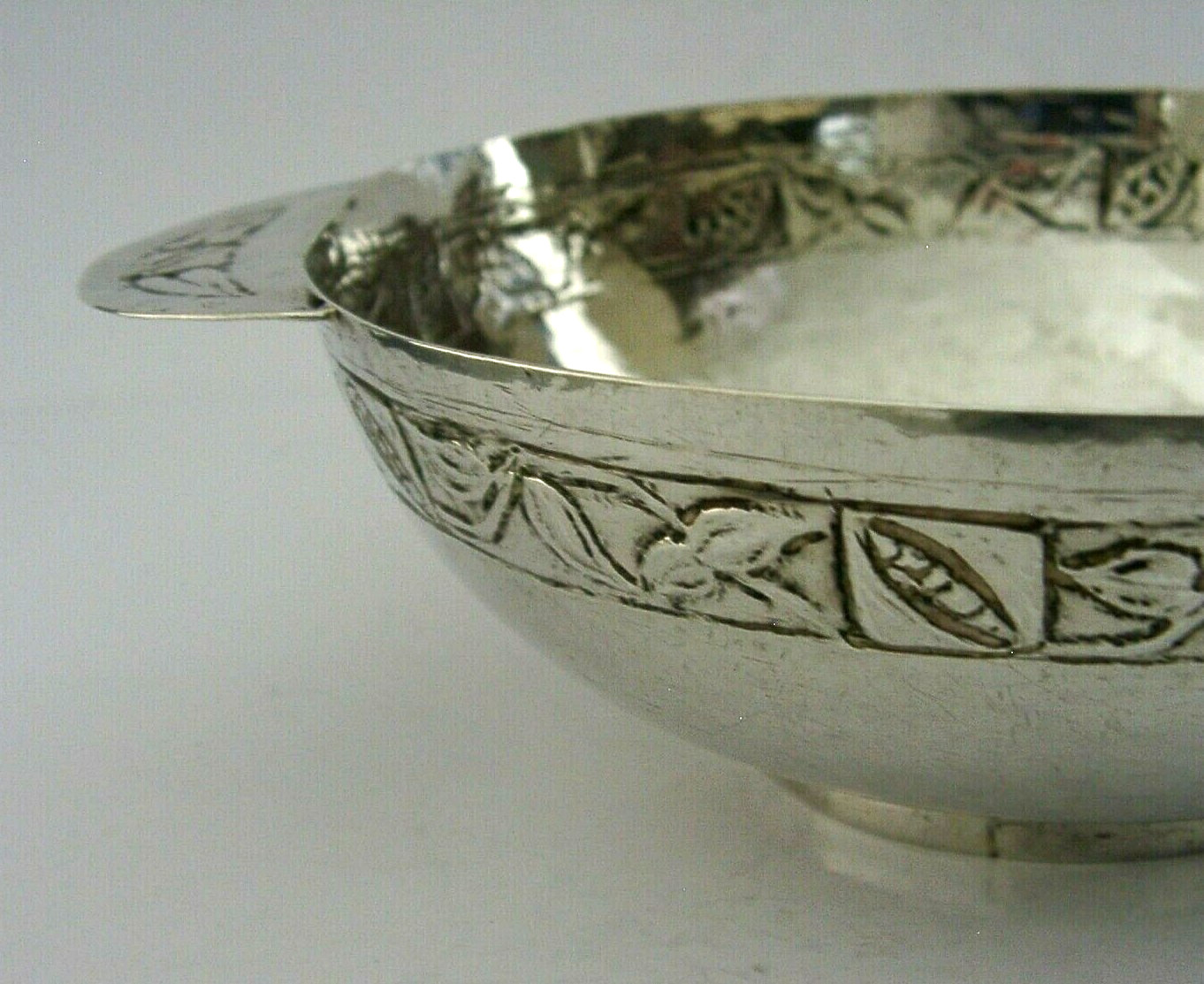 HAND MADE ENGLISH STERLING SILVER ARTS & CRAFTS STYLE BOWL 2011 LARGE 192g