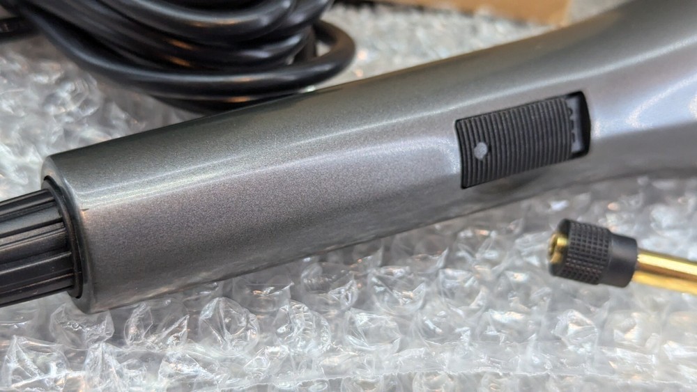 Singing Machine Wired Microphone for Karaoke, (Black) Unidirectional Dynamic Mic