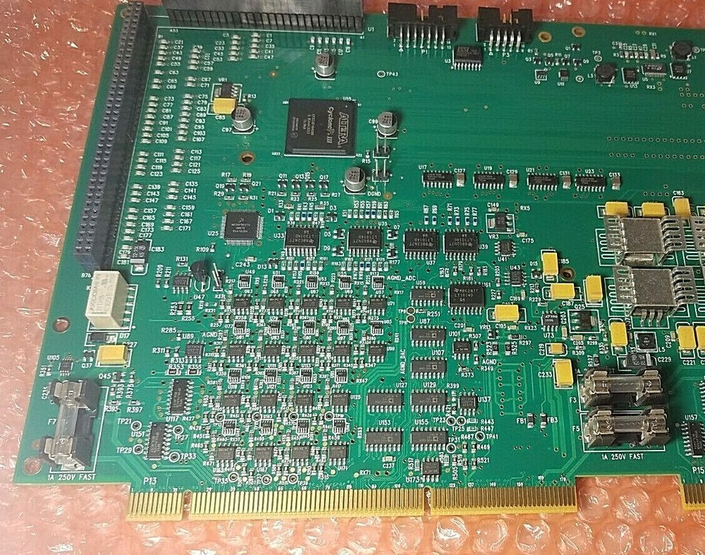 Thermo Scientific ISQ / TSQ CONTROLLER INTERFACE PCB Assembly P/N: 1R120485-0020