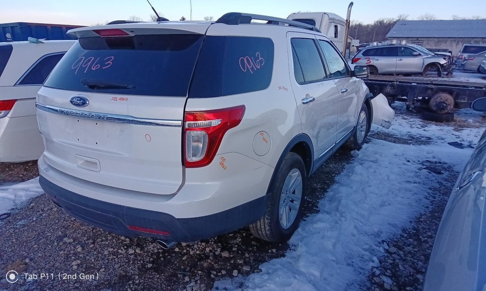 EXPLORER 2012 Info-GPS-TV Screen 764980