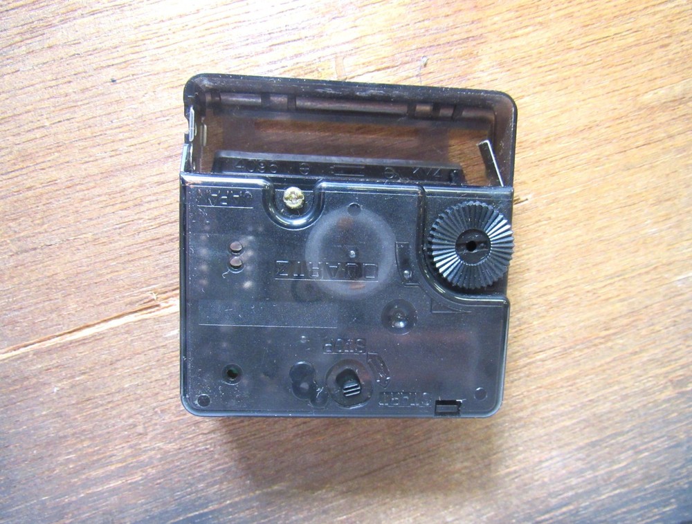 ACE FREHLEY'S COMET Wall Clock - SteamPunk - Battery Operated KISS working